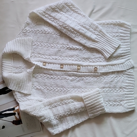 White Cable Knit Buttons Cardigan - Picture 1 of 6